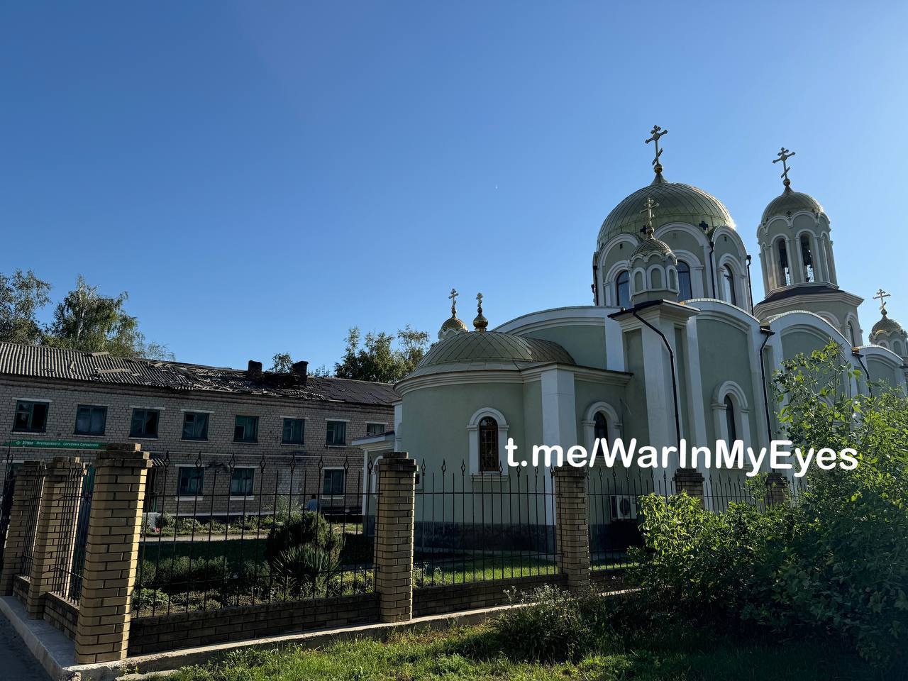 BOMBARDATA LA CHIESA DELLA PARROCCHIA DI DONEZK CHE AIUTIAMO